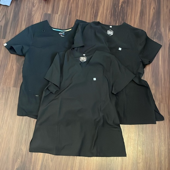 Scrub Tops - Picture 1 of 2